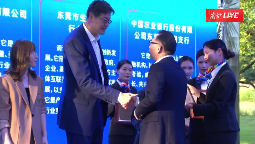 1639357590829394.png image.png